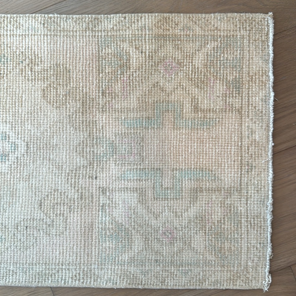 Vintage Turkish Hand Knotted Rug - Picture 5 of 8